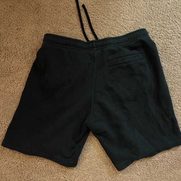 Nike Shorts - Size L/G - Picture 4 of 5